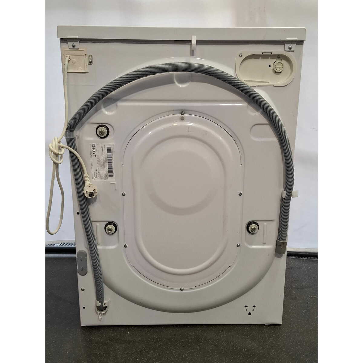 Стиральная машина Indesit IWSC 6105, белый