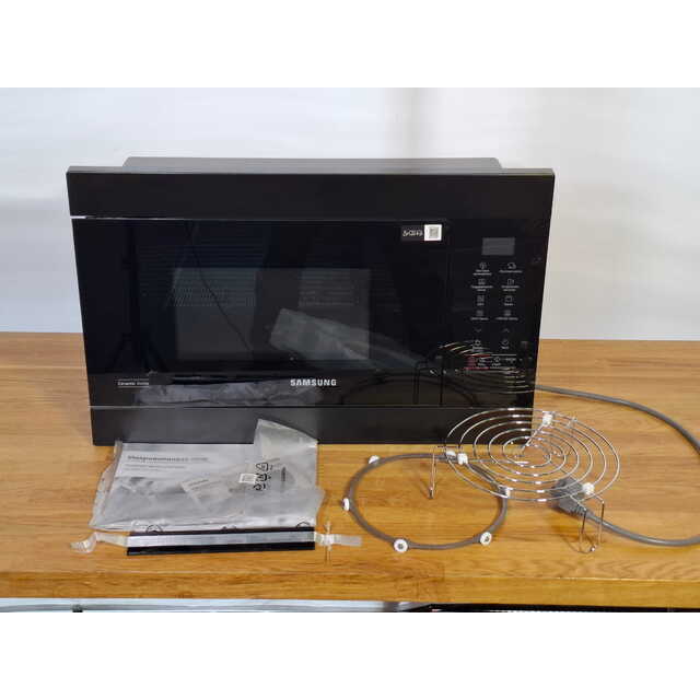 Микроволновая печь Samsung MG22M8054AK / BW, черный Микроволновая печь Samsung MG22M8054AK / BW, черный