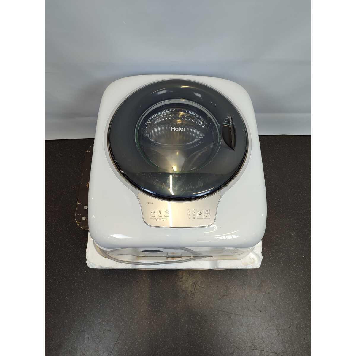Стиральная машина Haier HW30-BP7407, белый