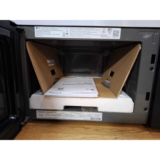 Микроволновая печь LG MW25R35GIS, черный