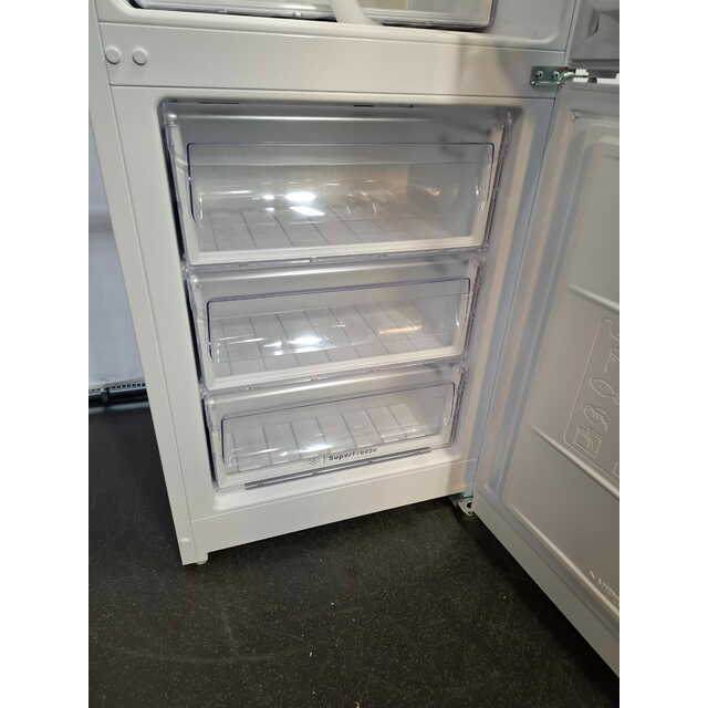 Холодильник Indesit ITR 4160 W, белый
