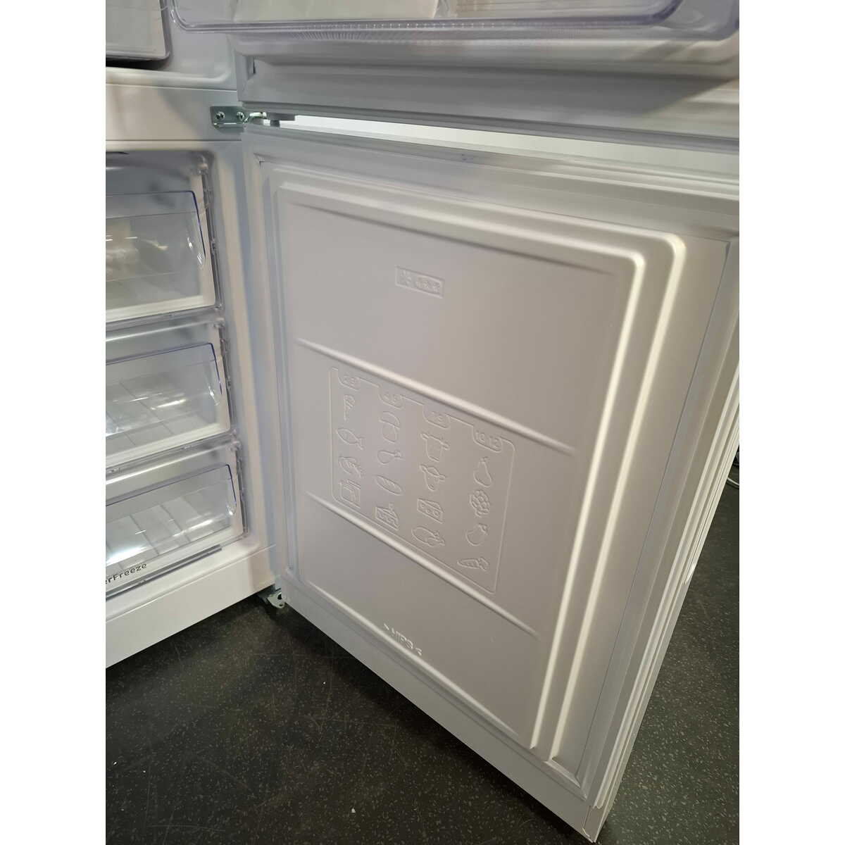 Холодильник Indesit ITR 4160 W, белый