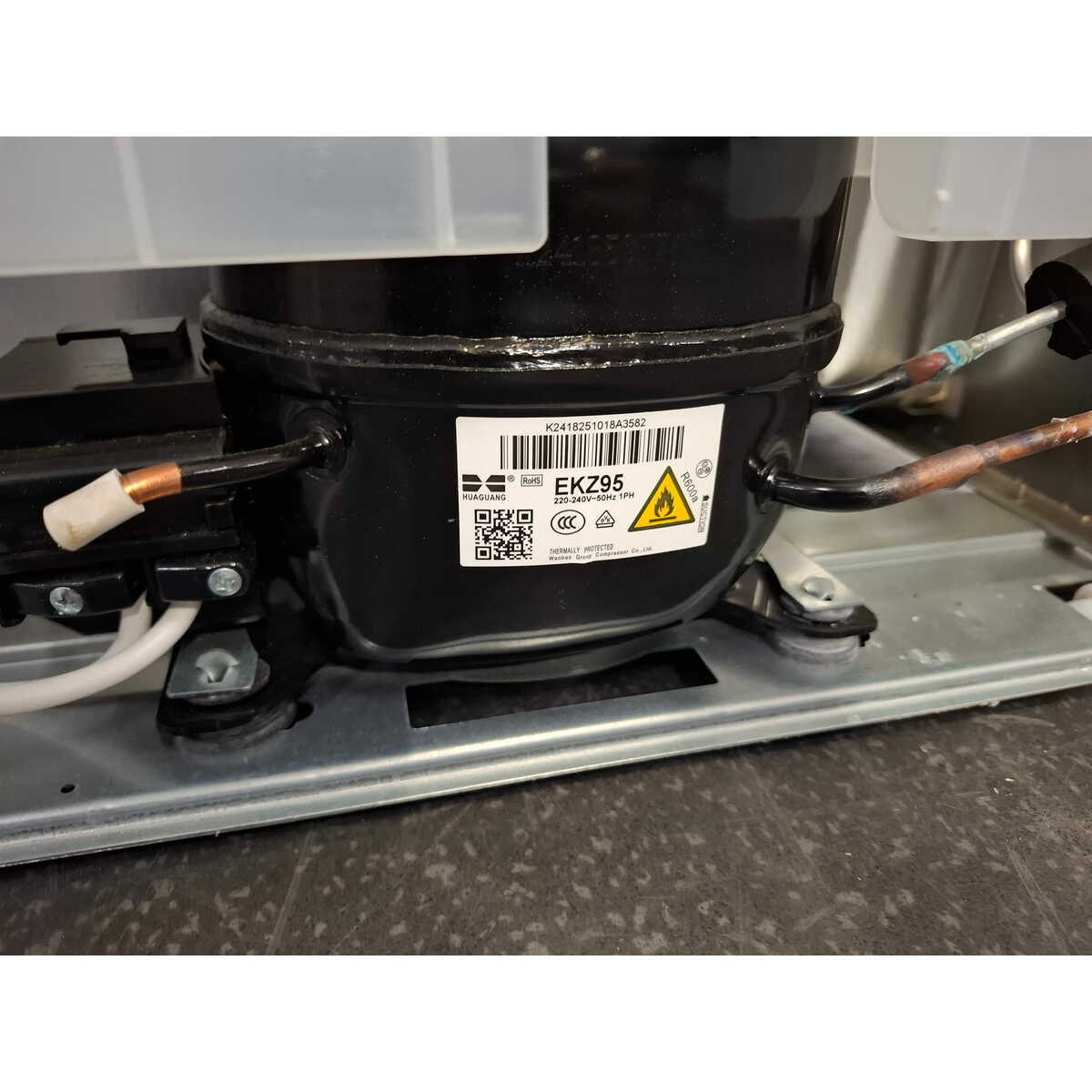 Холодильник Indesit ITR 4160 W, белый