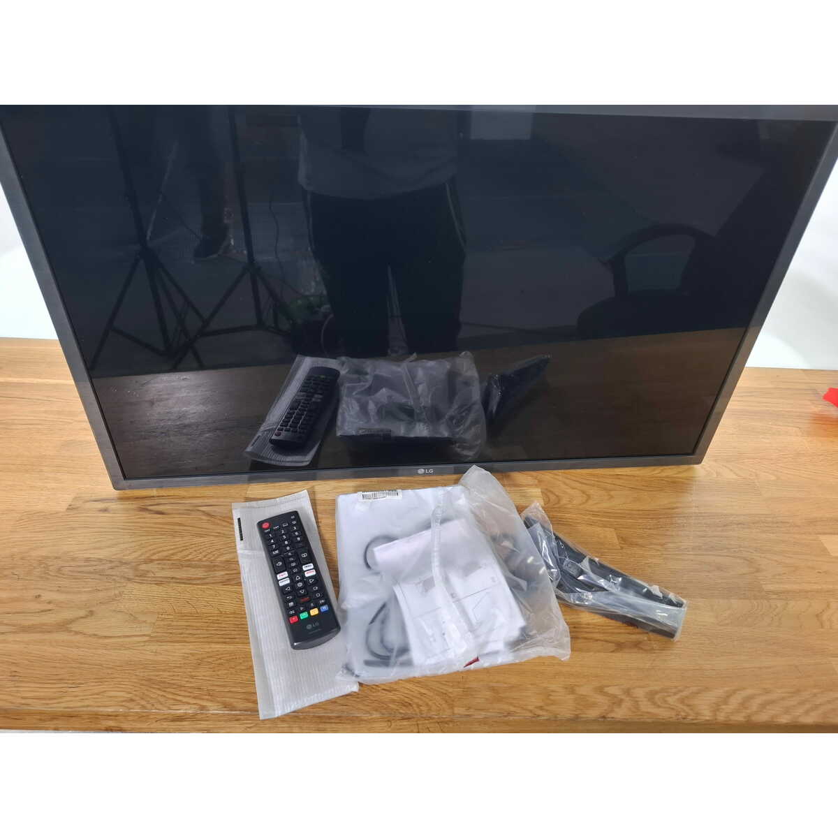 Телевизор LG 32
