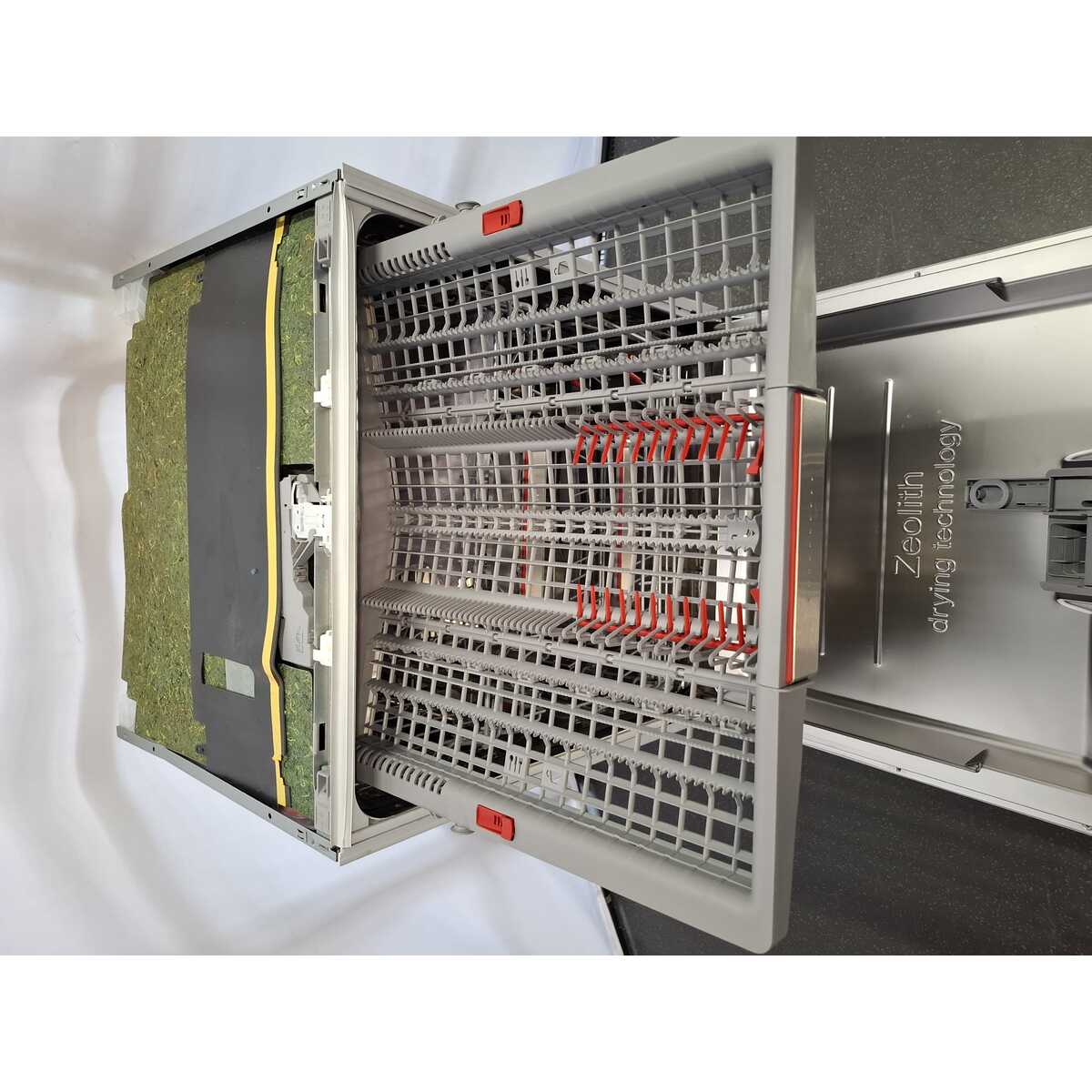 Посудомоечная машина Bosch SMV8YCX02E, белый