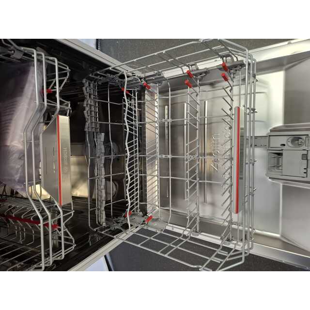 Посудомоечная машина Bosch SMV8YCX02E, белый
