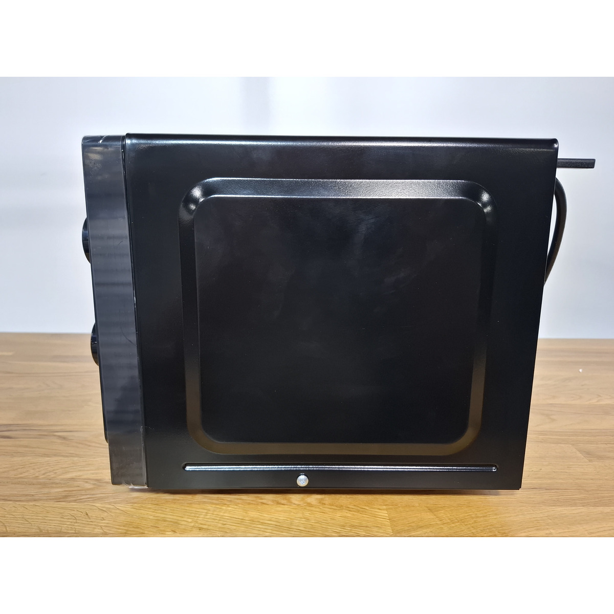 Микроволновая печь Sharp R-2000RK, черный