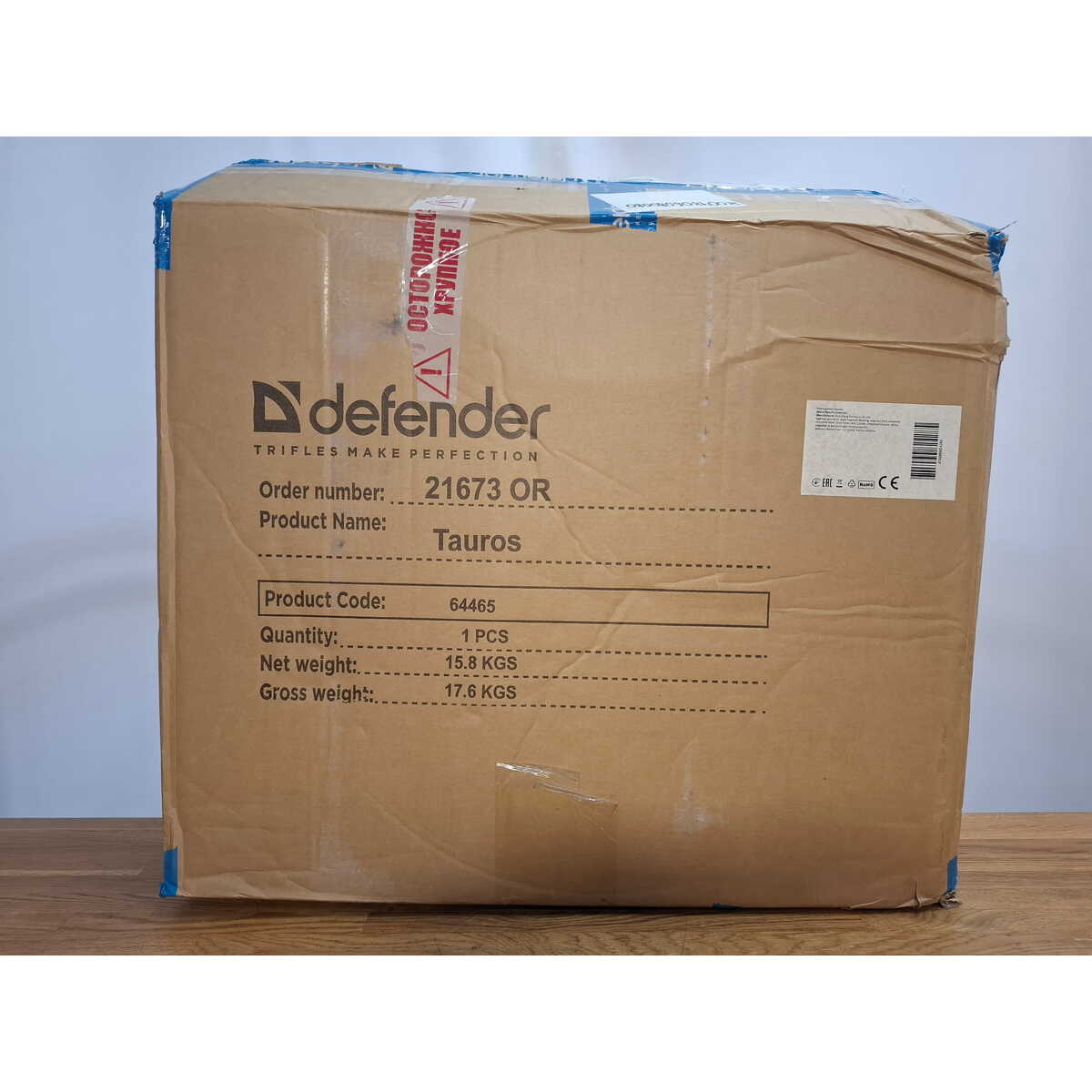 Кресло игровое Defender Tauros (Цвет: Red / Black)