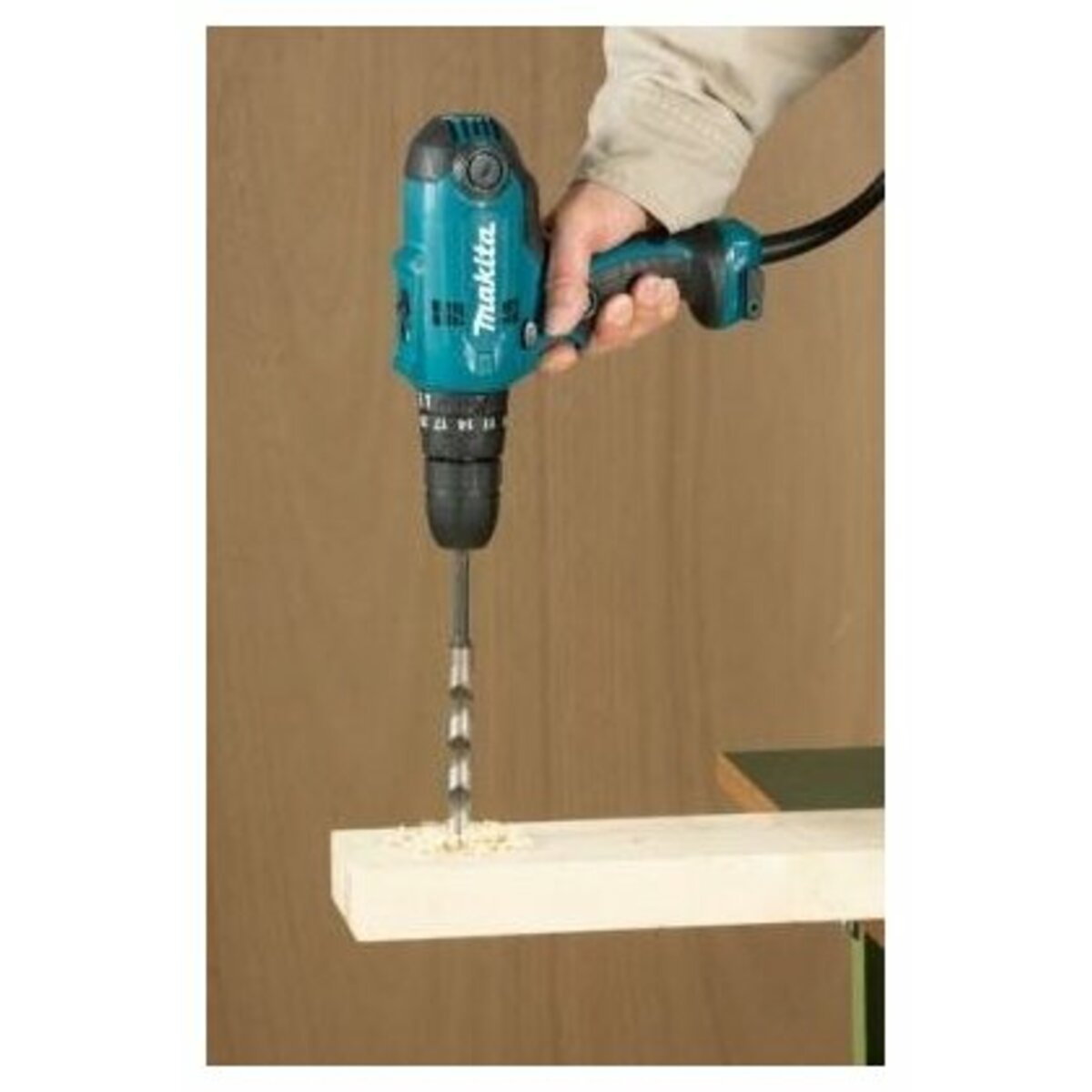 Шуруповерт ударная Makita HP0300 (Цвет: Turquoise)