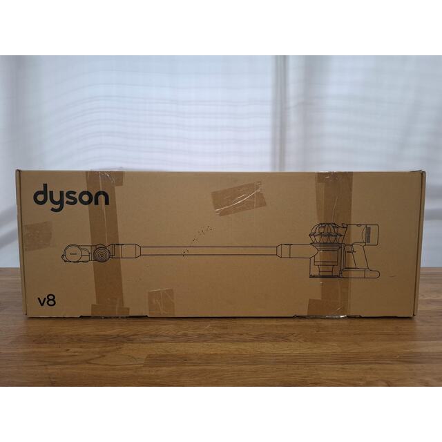Пылесос Dyson V8 (Цвет: Silver / Nickel) Пылесос Dyson V8 (Цвет: Silver / Nickel)