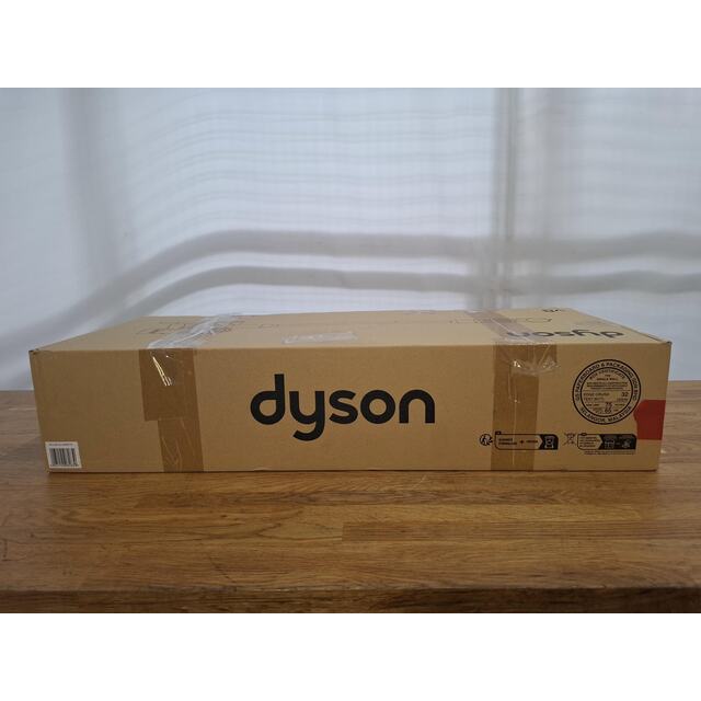 Пылесос Dyson V8 (Цвет: Silver / Nickel) Пылесос Dyson V8 (Цвет: Silver / Nickel)