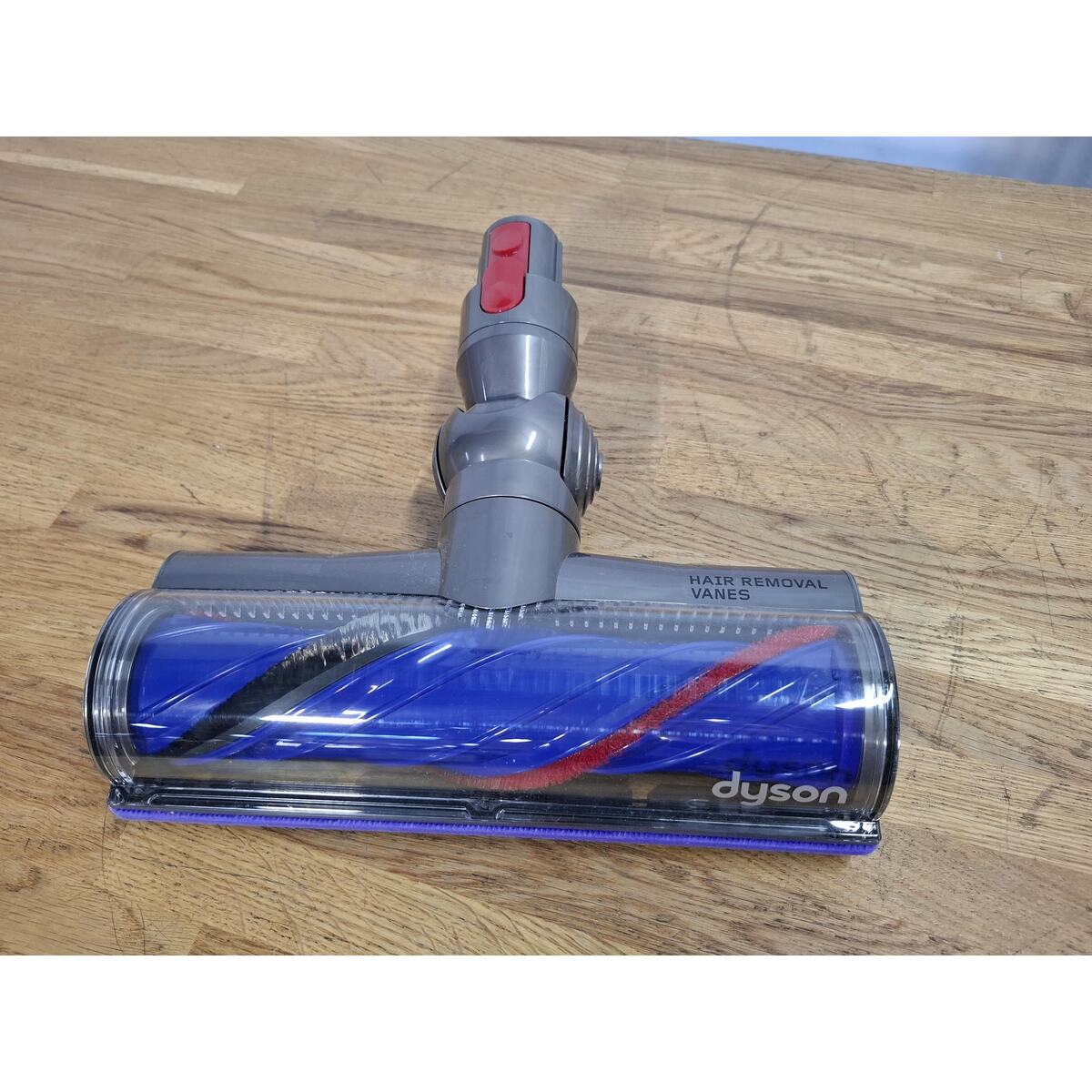 Пылесос Dyson V8 (Цвет: Silver / Nickel)