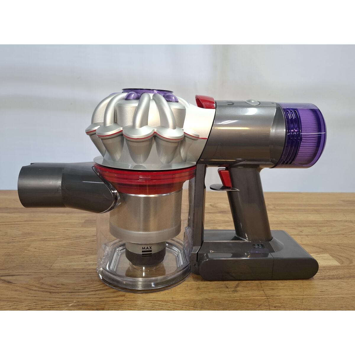 Пылесос Dyson V8 (Цвет: Silver / Nickel)