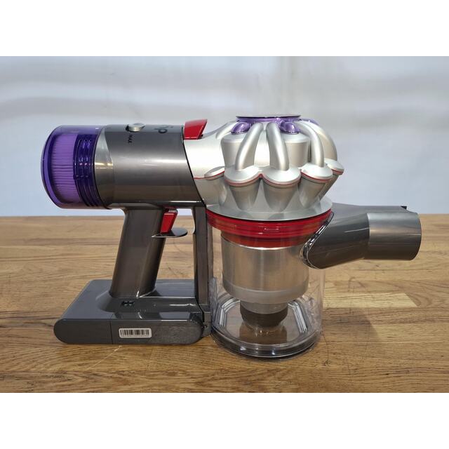 Пылесос Dyson V8 (Цвет: Silver / Nickel) Пылесос Dyson V8 (Цвет: Silver / Nickel)
