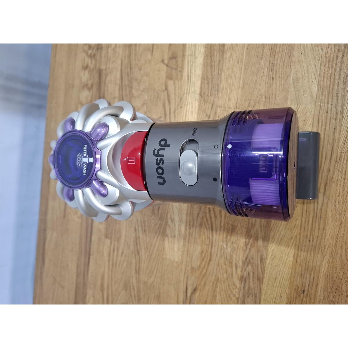 Пылесос Dyson V8 (Цвет: Silver / Nickel)