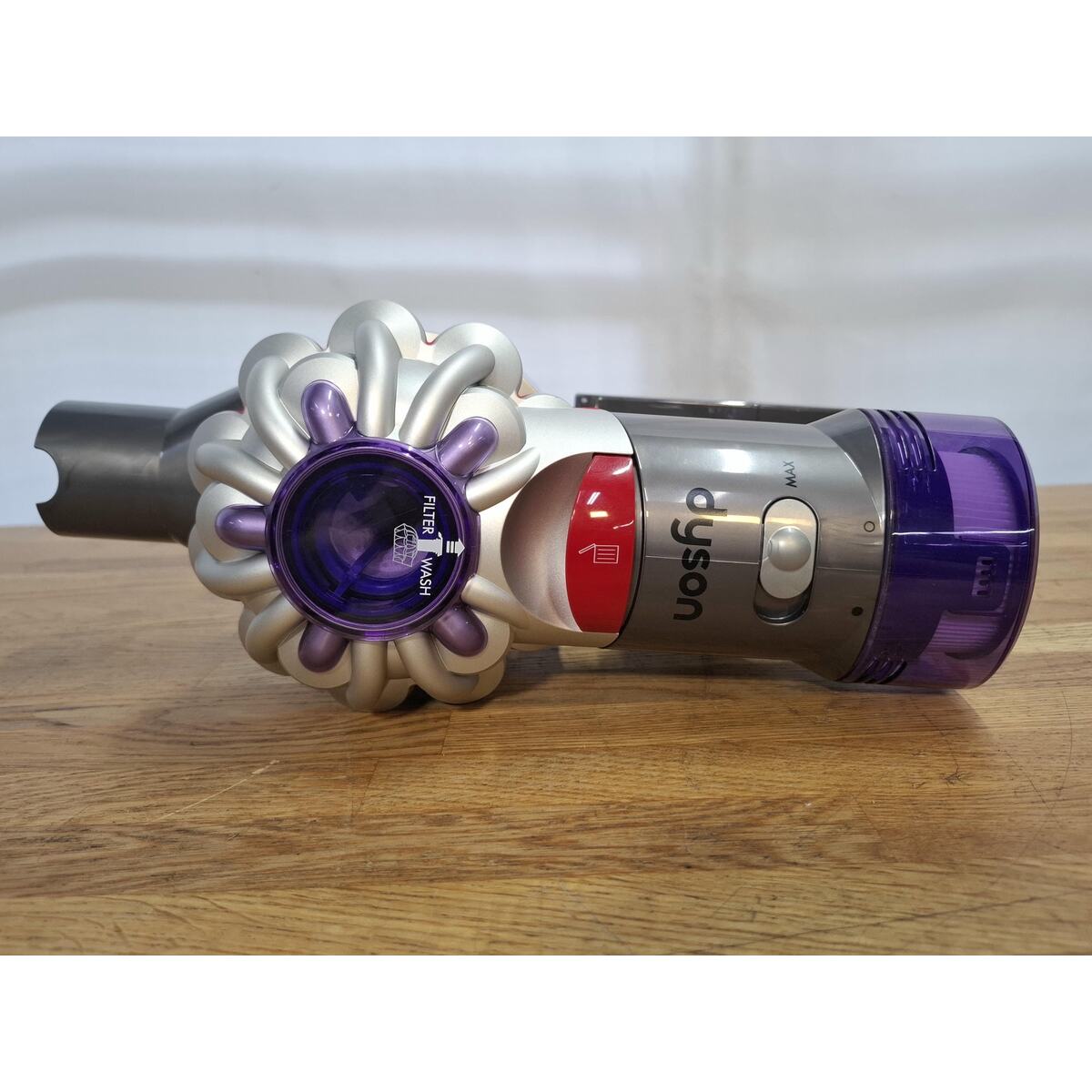 Пылесос Dyson V8 (Цвет: Silver / Nickel)