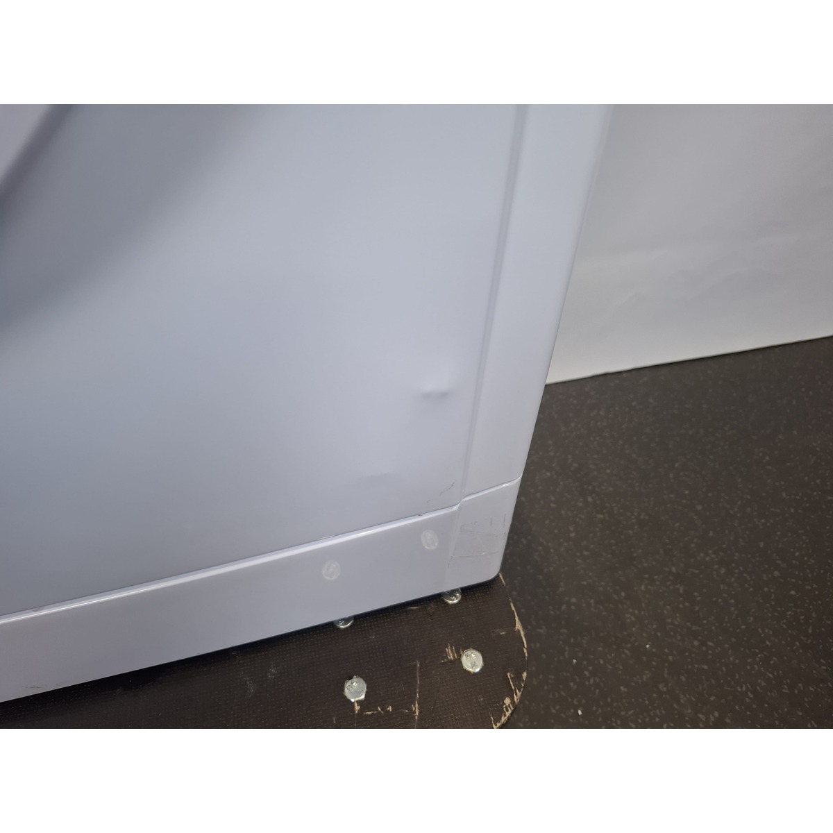 Стиральная машина Indesit IWUD 4085 (CIS), белый