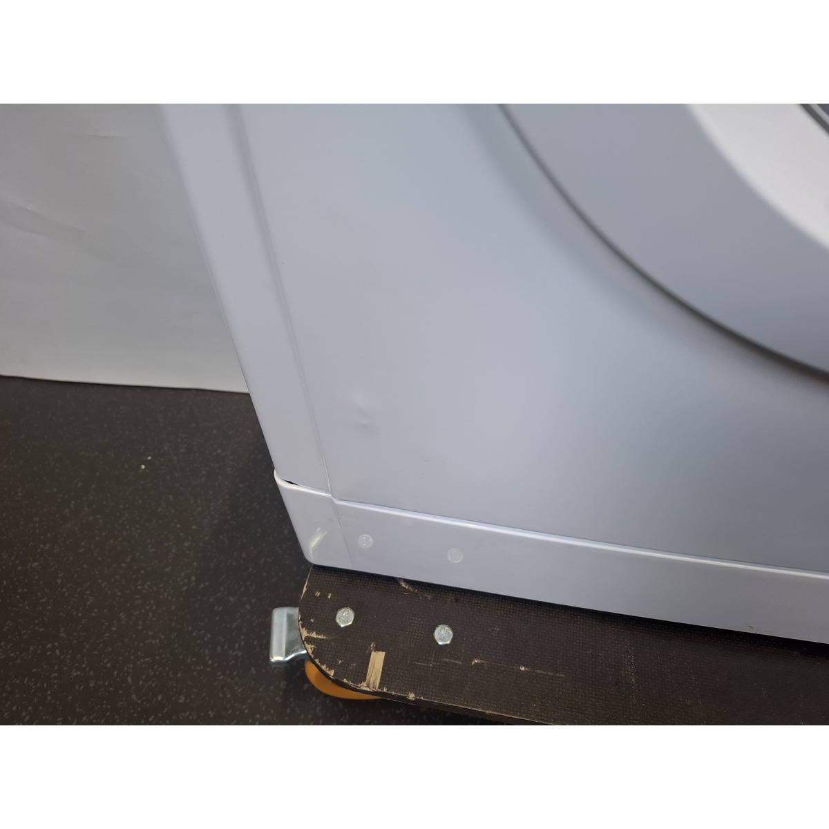 Стиральная машина Indesit IWUD 4085 (CIS), белый