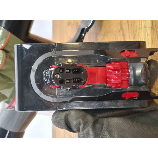 Пылесос Dyson Cyclone V8 New, черный