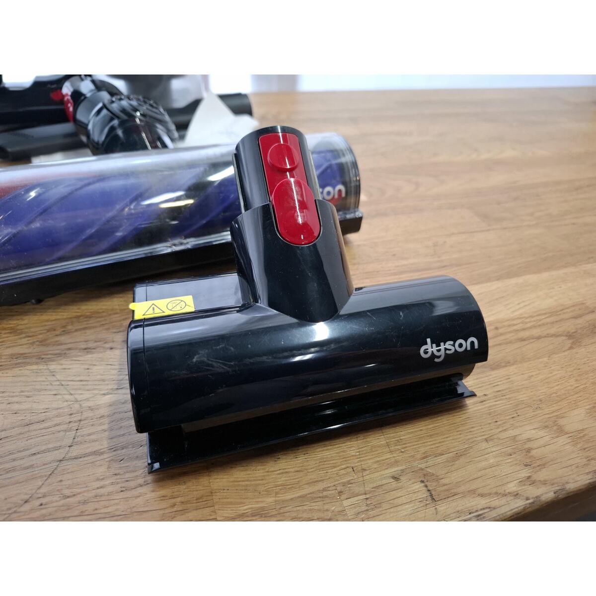Пылесос Dyson Cyclone V8 New, черный