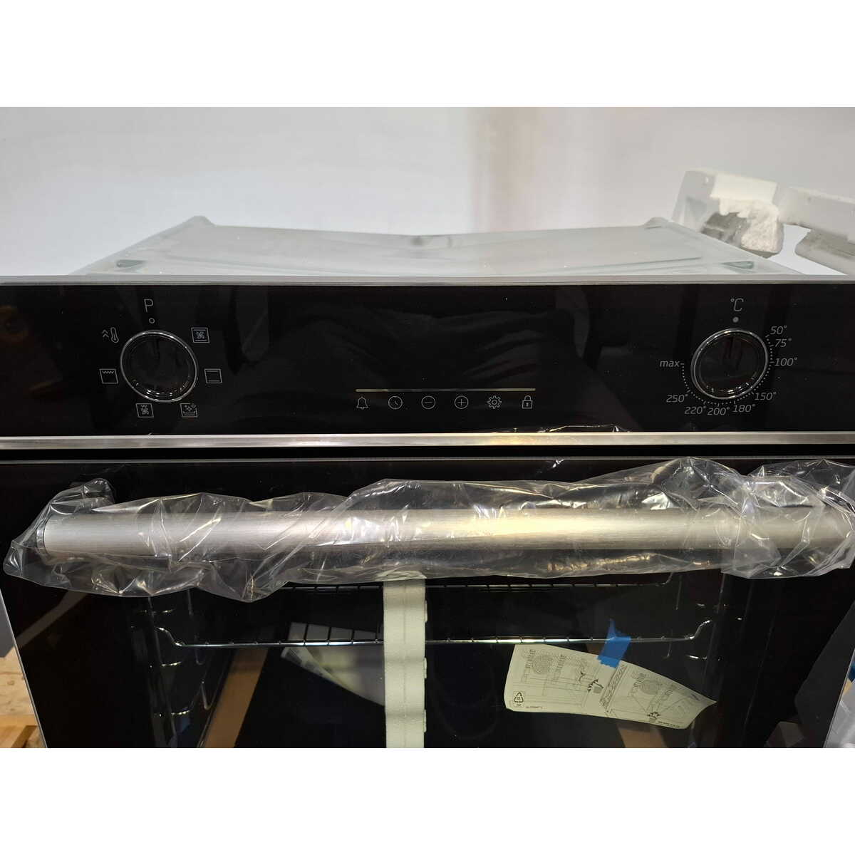 Духовой шкаф Beko BIOC1431KBNC, черный