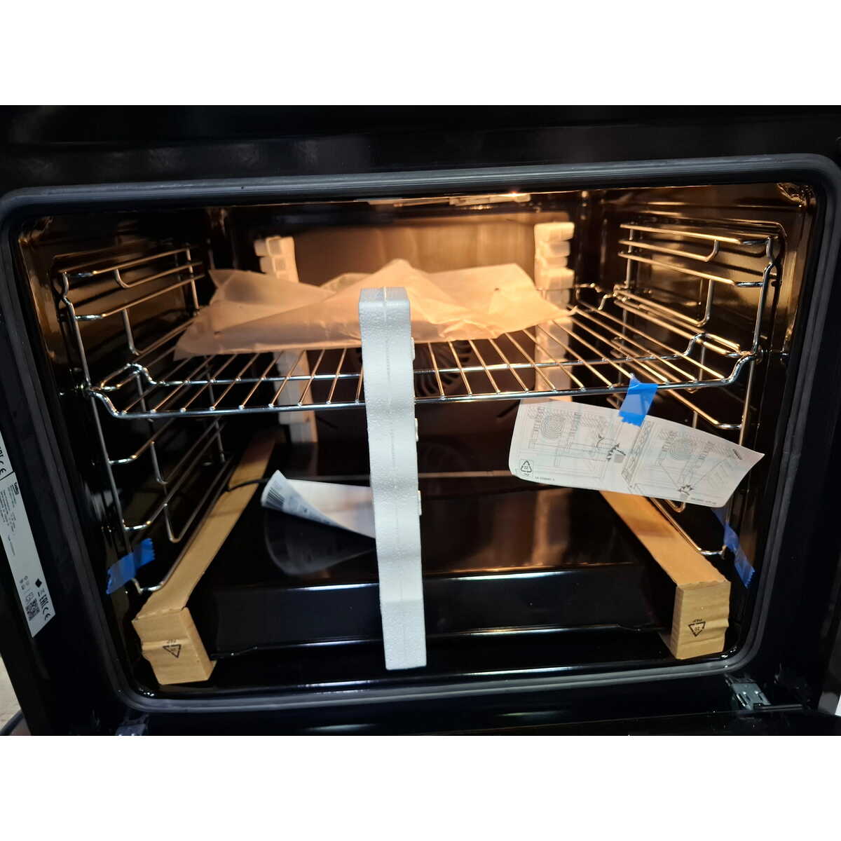 Духовой шкаф Beko BIOC1431KBNC, черный