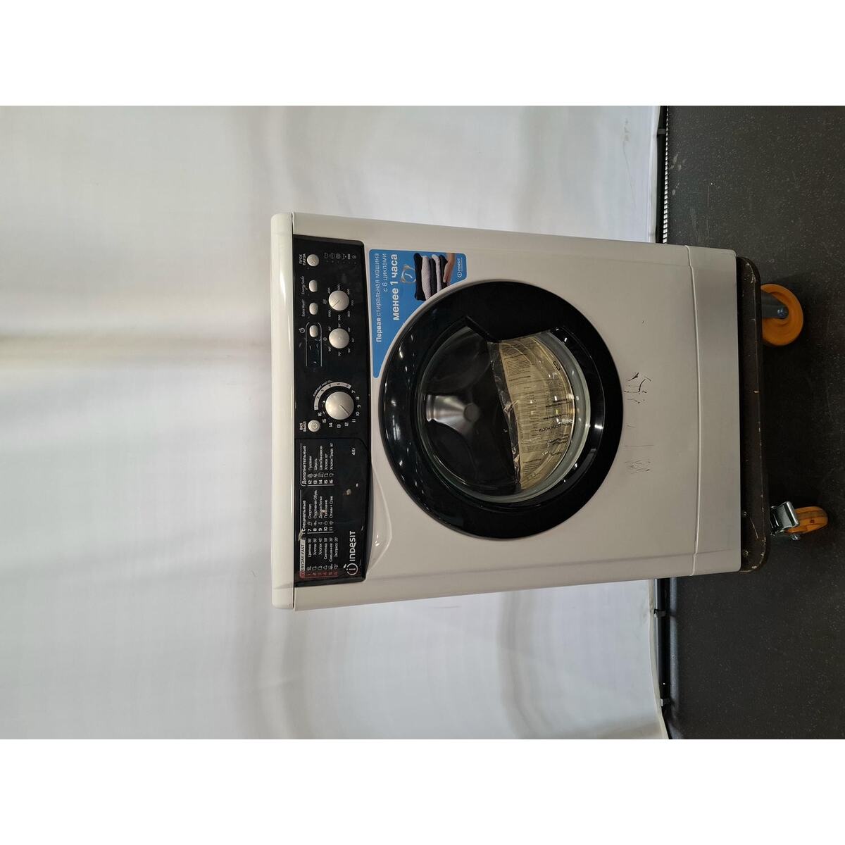 Стиральная машина Indesit EWUD 4105 BK CIS, белый