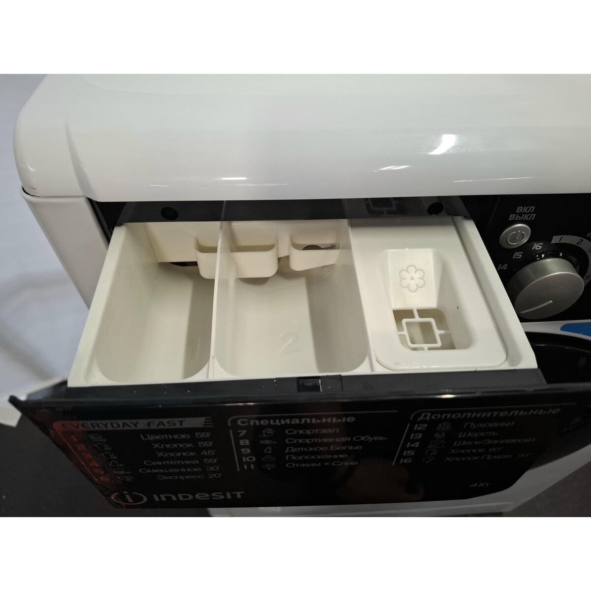 Стиральная машина Indesit EWUD 4105 BK CIS, белый