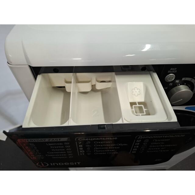 Стиральная машина Indesit EWUD 4105 BK CIS, белый