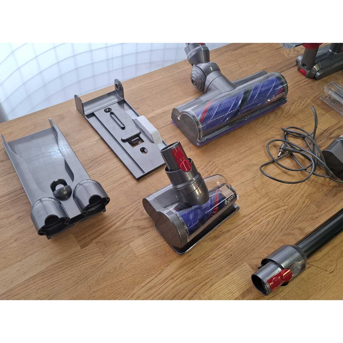 Пылесос Dyson V12 Detect Slim Absolute (Цвет: Yellow/Nickel)