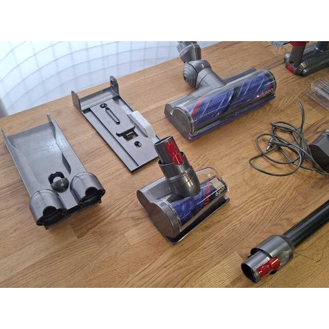 Пылесос Dyson V12 Detect Slim Absolute (Цвет: Yellow / Nickel)