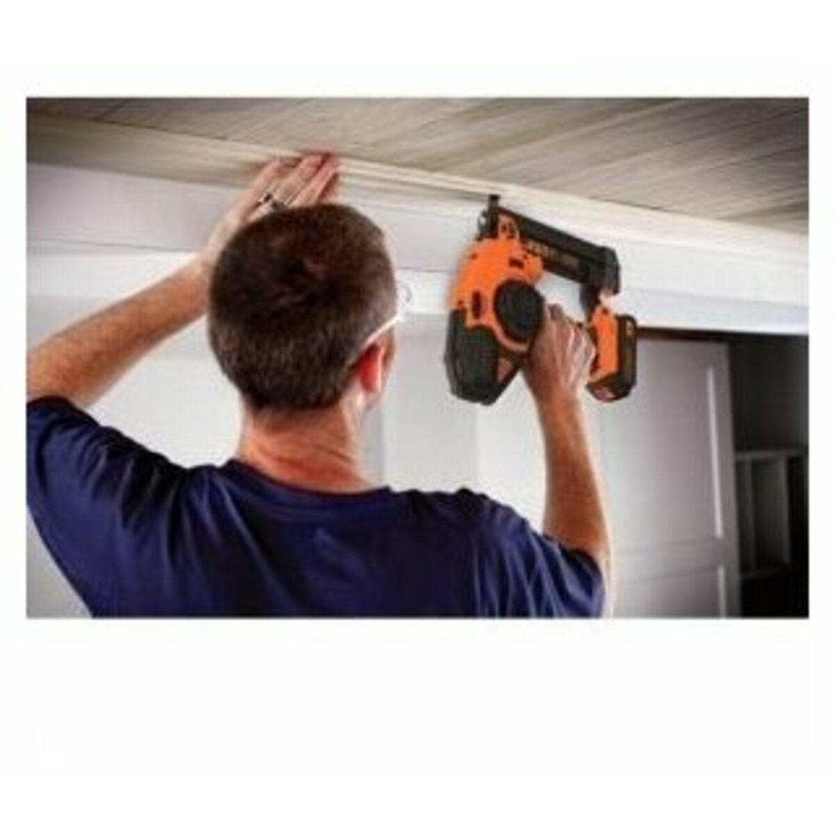 Степлер аккумуляторный Black+Decker BCNG01D1-QW (Цвет: Orange)