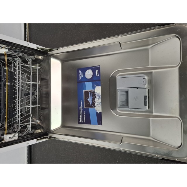 Посудомоечная машина Beko BDIS1W961, белый