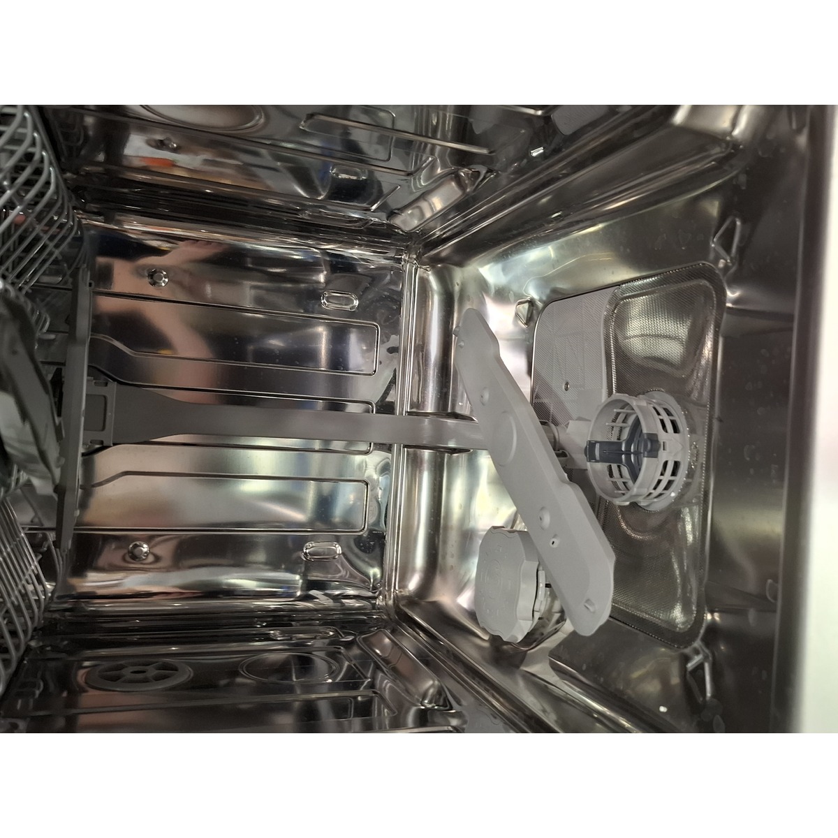 Посудомоечная машина Beko BDIS1W961, белый