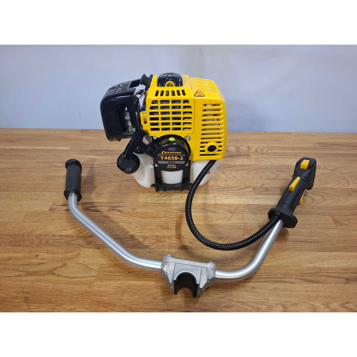 Триммер бензиновый Champion T463S-2 (2-коробки) (Цвет: Yellow)