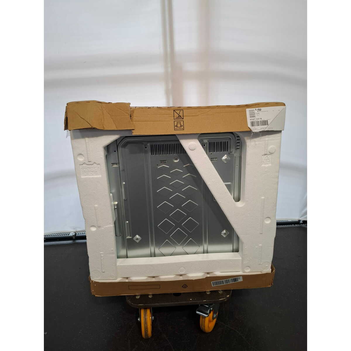 Духовой шкаф Beko BF60T3331B, черный