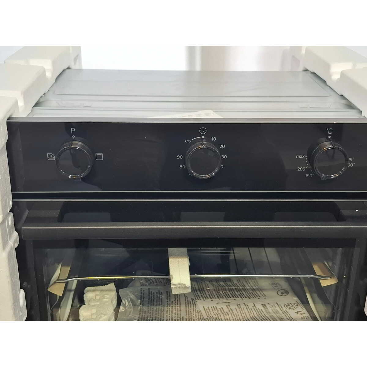 Духовой шкаф Beko BF60T3331B, черный