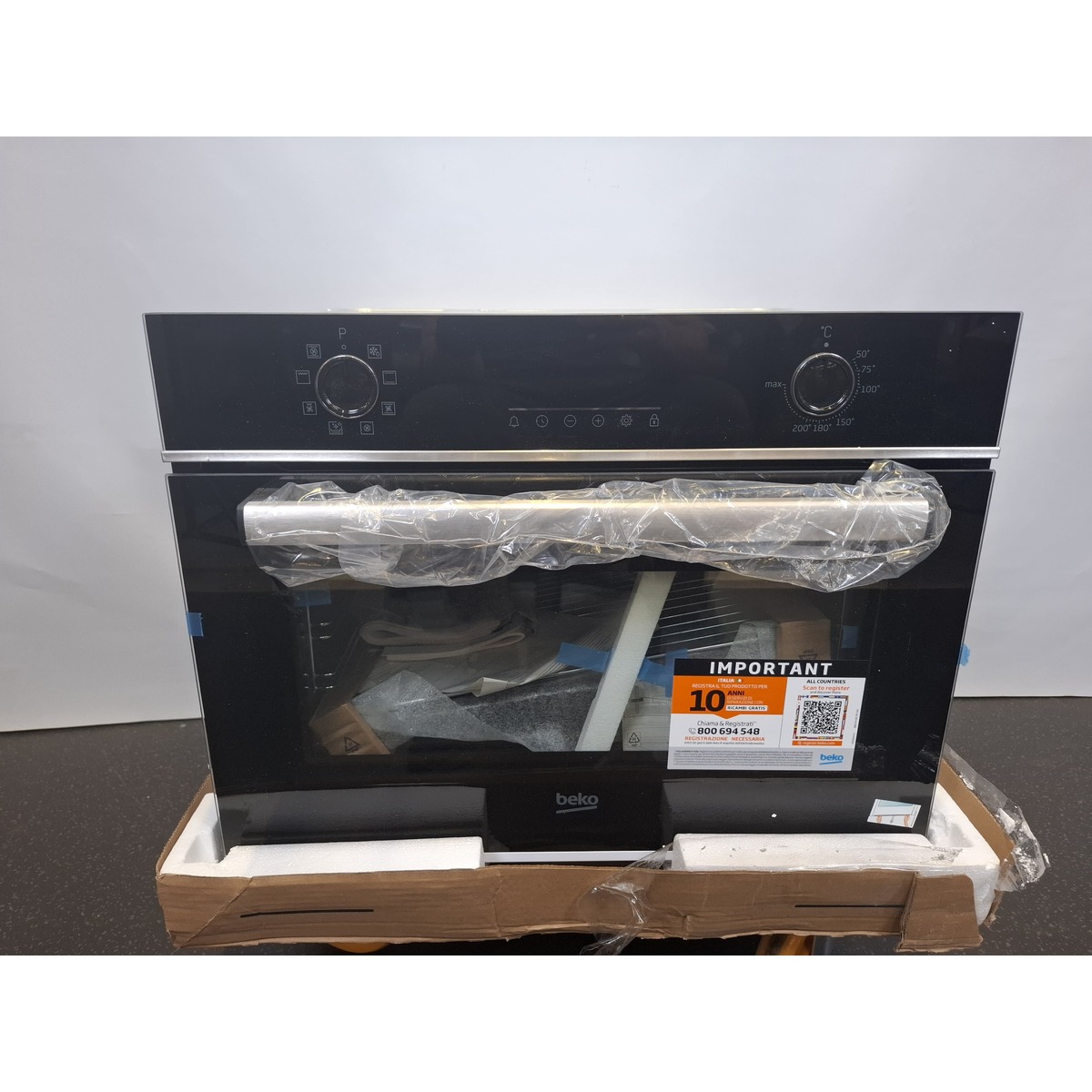 Духовой шкаф Beko BBCM13300X, черный