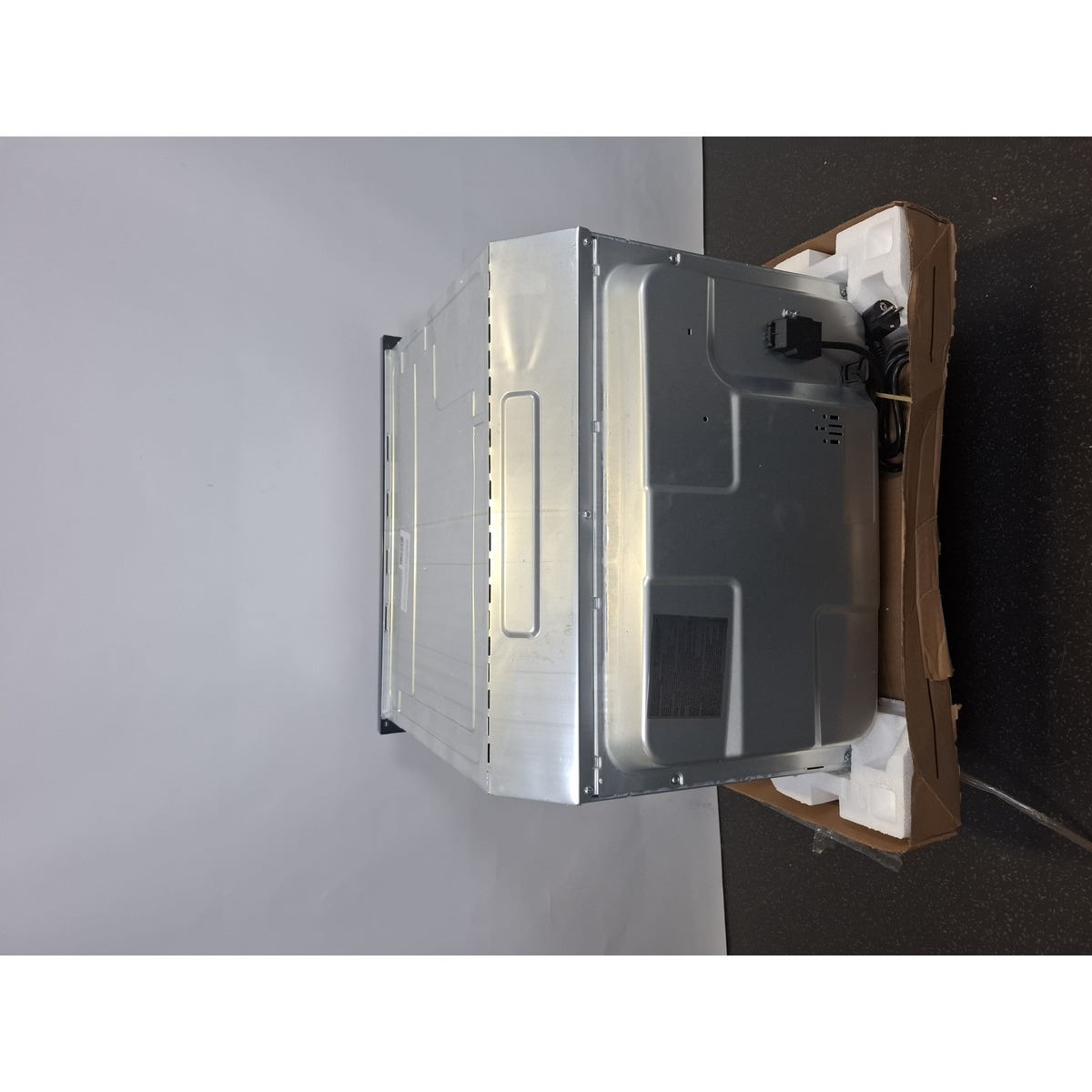 Духовой шкаф Beko BBCM13300X, черный