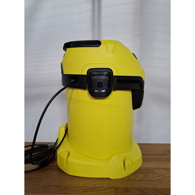 Строительный пылесос Karcher WD 3 V-17 / 4 / 20 (Цвет: Yellow)