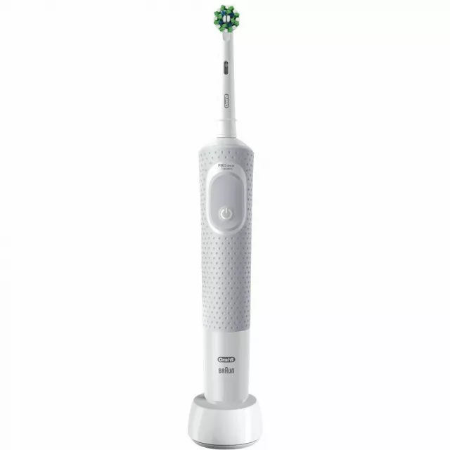 Электрическая зубная щетка Oral-B PRO 700 SENSI CLEAN, белый