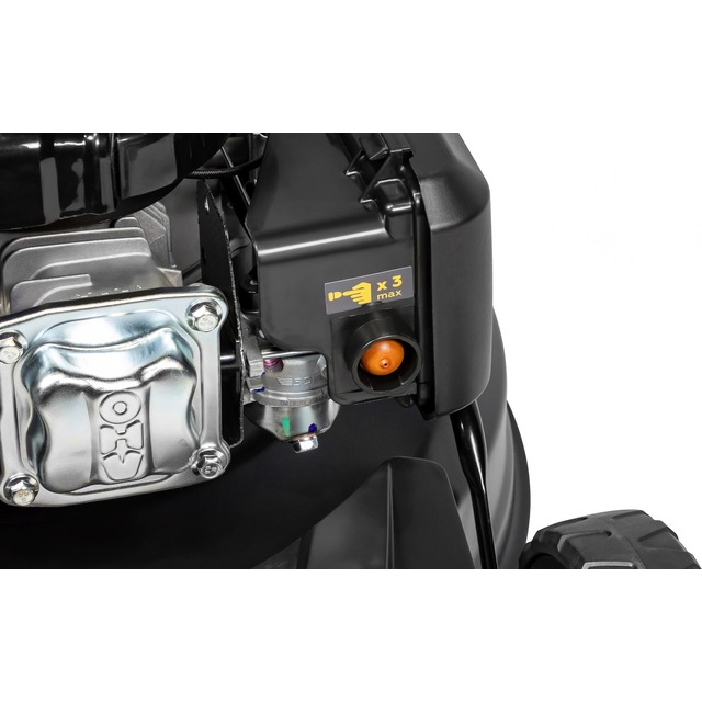 Газонокосилка роторная Champion LM5344, черный