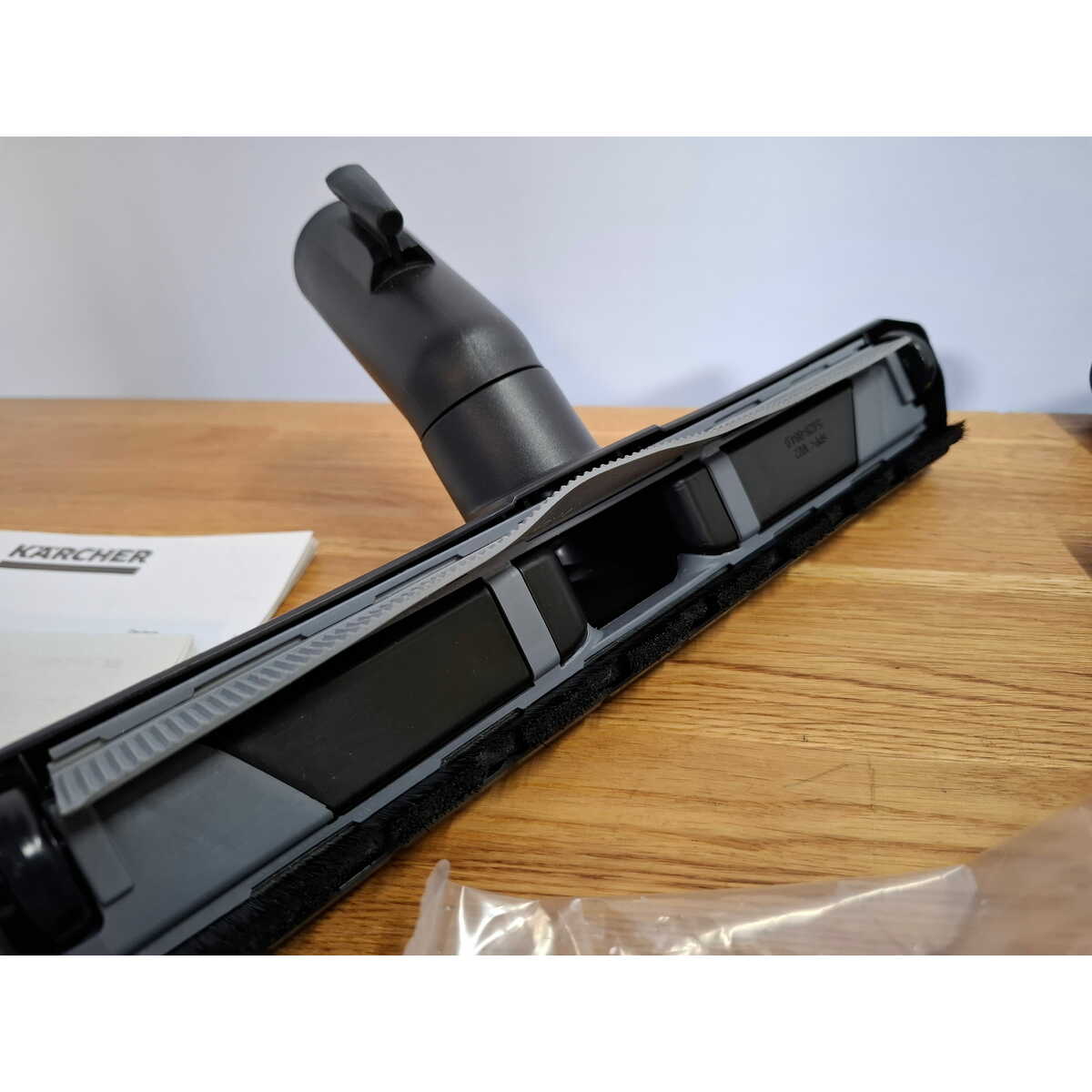 Строительный пылесос Karcher WD 2 Plus V-12/4/18 (Цвет: Yellow)
