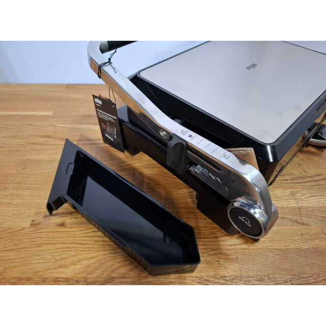 Электрогриль Braun CG7010 (Цвет: Silver / Black) Электрогриль Braun CG7010 (Цвет: Silver / Black)
