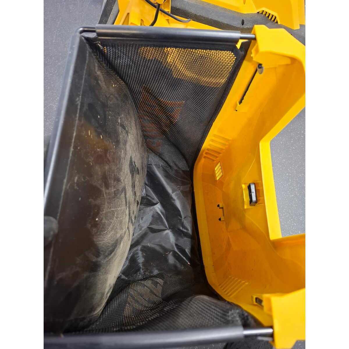 Газонокосилка роторная Denzel GMC-2000 (Цвет: Yellow / Black)