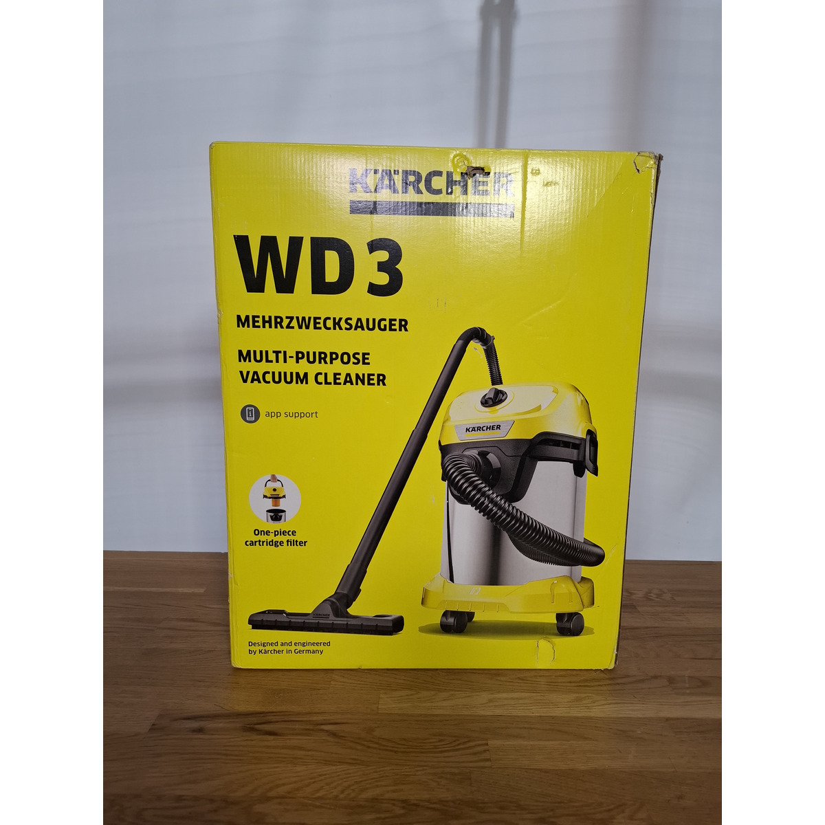 Строительный пылесос Karcher WD 3 S V-17 / 4 / 20 (Цвет: Yellow)