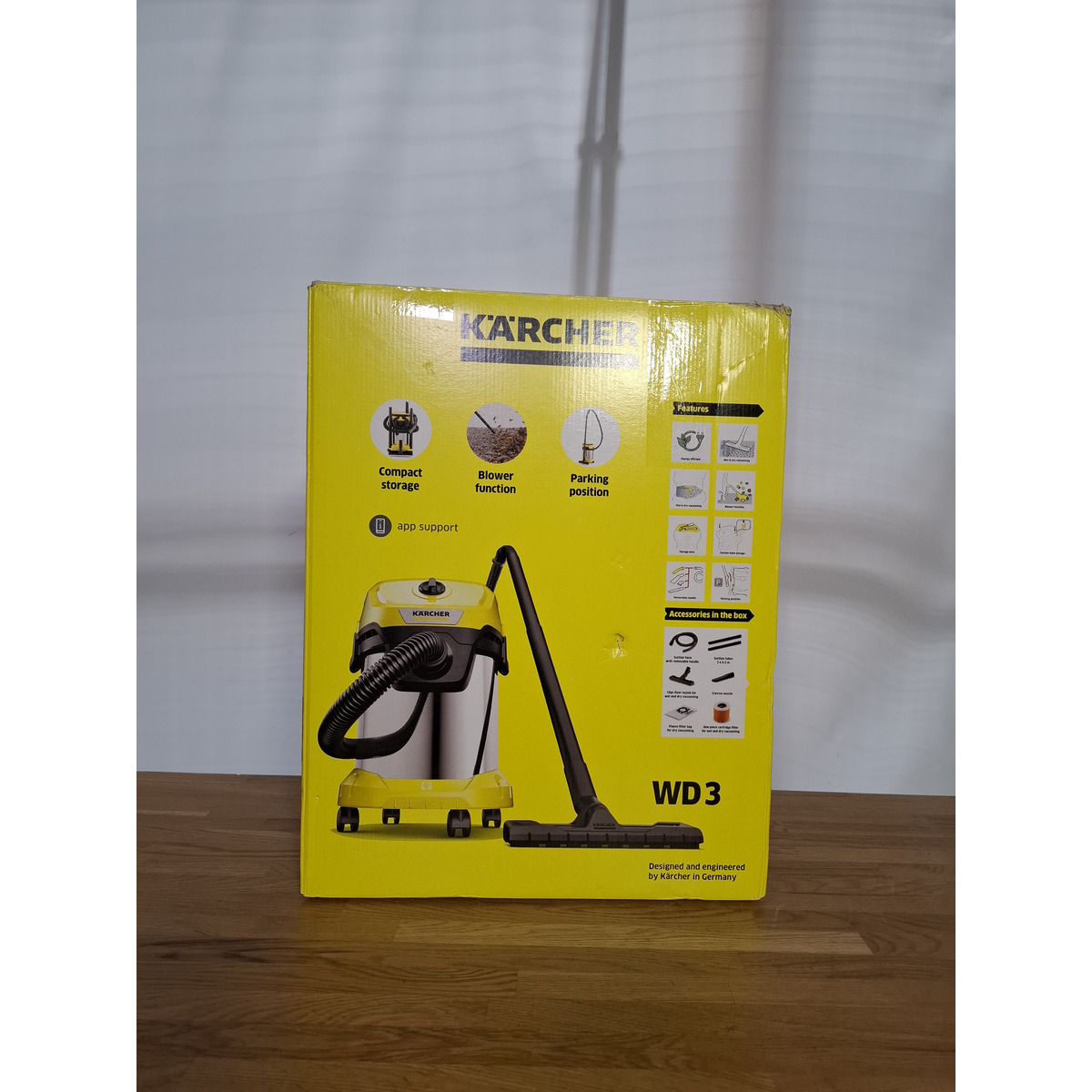 Строительный пылесос Karcher WD 3 S V-17 / 4 / 20 (Цвет: Yellow)