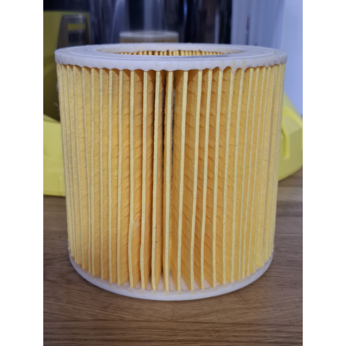 Строительный пылесос Karcher WD 3 S V-17 / 4 / 20 (Цвет: Yellow)