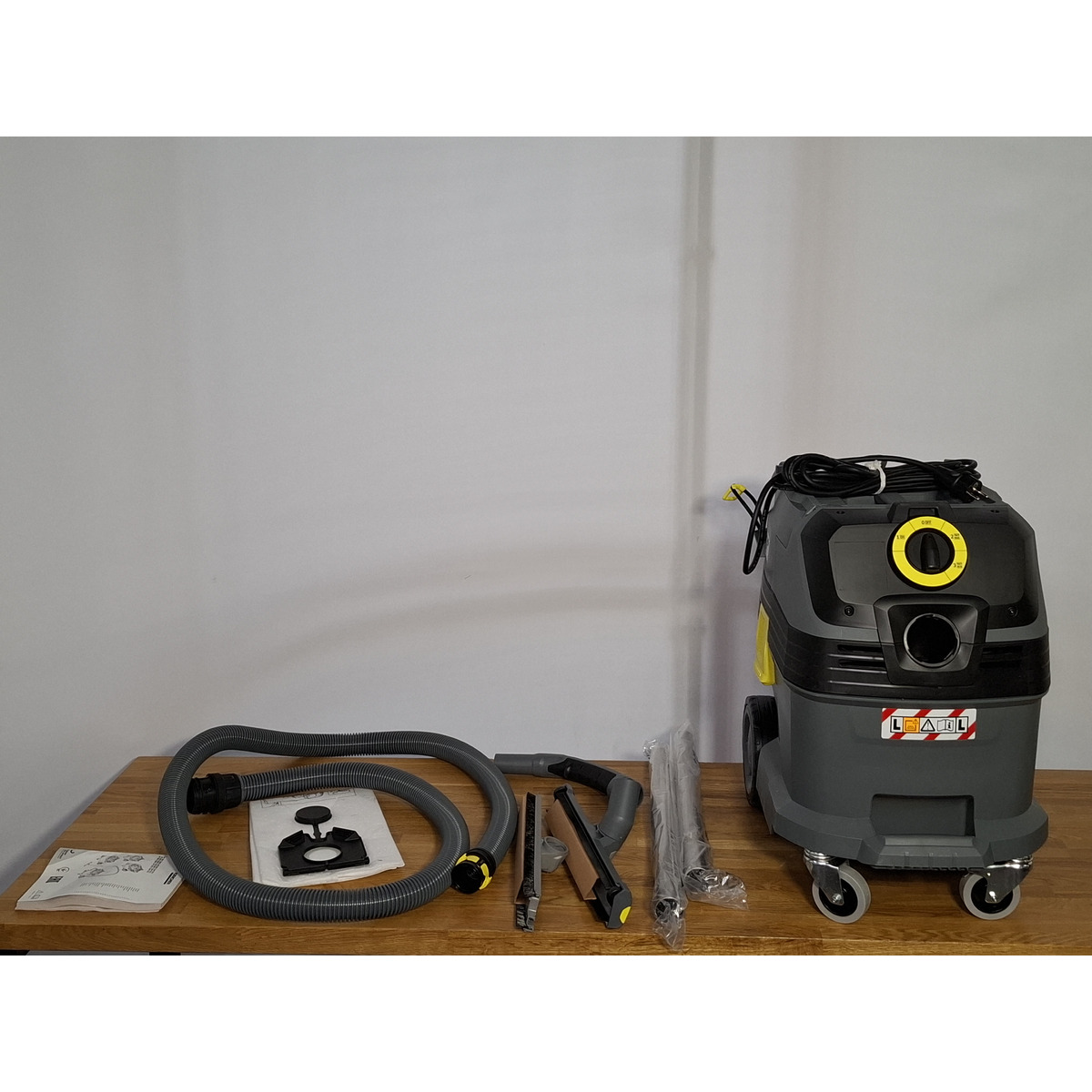 Строительный пылесос Karcher NT 30 / 1 Tact L (Цвет: Gray)