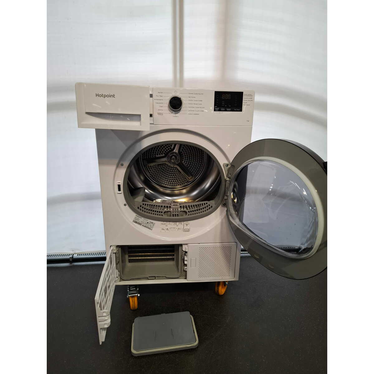 Сушильная машина Hotpoint-Ariston DSH 725 H, белый